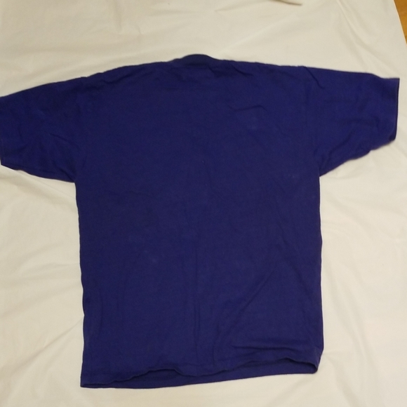 Vintage Hong Kong embroidery blue t-shirt - Picture 4 of 4